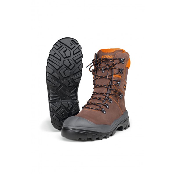 BOTAS DE CUERO DYNAMIC S3